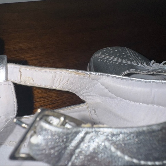 D’vanty Mary James Metallic Silver Leather T-Strap New WO Box Size EU 20 (US 5) - Picture 7 of 7